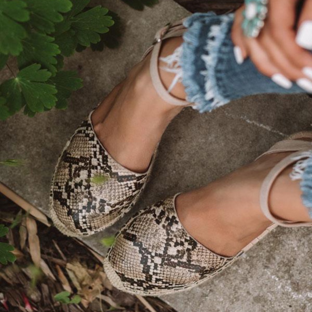 Snake Print Flat Platform Espadrille Sandal - Picture 3 of 3